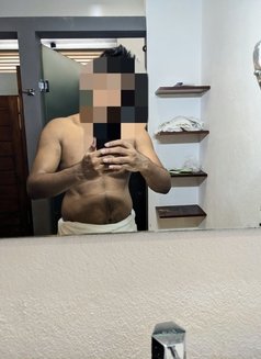 Toy Boy for Married MILFs / Aunties - Male escort in Colombo Photo 10 of 10