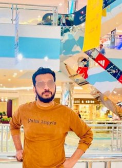 Toy Boy - Acompañantes masculino in Doha Photo 1 of 2