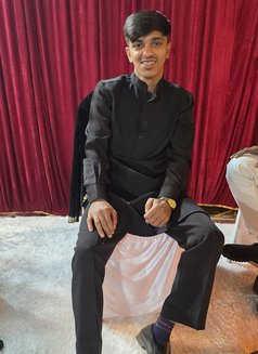 Toy Boy - Male escort in Mumbai Photo 3 of 6