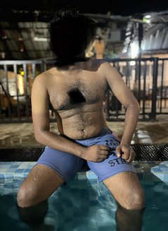 Toy Boy Priyankara - Male escort in Colombo Photo 2 of 8