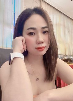 Tracy - puta in Dubai Photo 1 of 4
