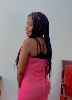 Tracy - escort in Cairo Photo 3 of 4
