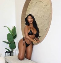 Tracy - escort in Bali Photo 1 of 13