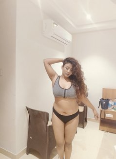 Tracy - escort in Kolkata Photo 3 of 4
