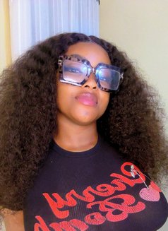 Tracy - puta in Lomé Photo 4 of 4