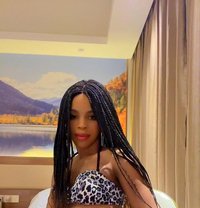 Tracy - escort in Shanghai