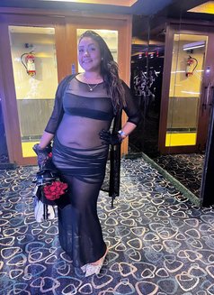 Tracy Walter - escort in Kolkata Photo 2 of 7