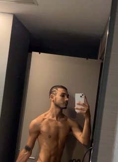 Tragusxium - Male escort in İstanbul Photo 1 of 4