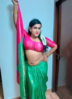PORN QUEEN SILUKKU MAAMI - Transsexual escort in Chennai Photo 5 of 16