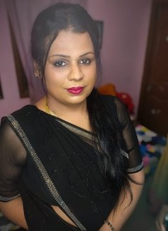 Tranny Chennai Nisha - Transsexual escort in Chennai Photo 1 of 5