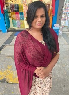 Tranny Chennai Nisha - Transsexual escort in Chennai Photo 2 of 5