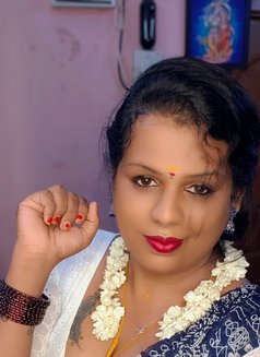 Tranny Chennai Nisha - Acompañantes transexual in Chennai Photo 2 of 5