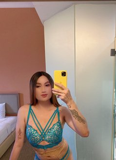 TraNny Top Adriana - Transsexual escort in Singapore Photo 9 of 16