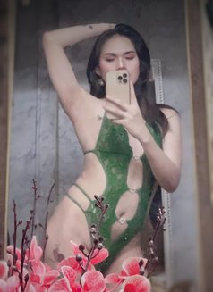 Trans Babe - Transsexual escort in Dubai Photo 7 of 9