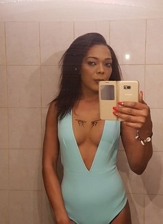 Trans Black Toulouse - Transsexual escort in Toulouse Photo 7 of 7