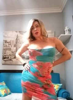 Trans dominante - Transsexual escort in Lisbon Photo 19 of 24