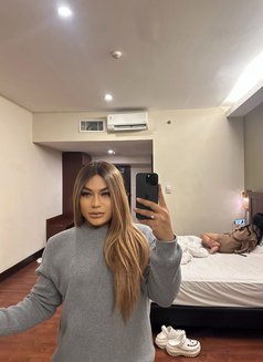 Trans Girl Jakarta - Transsexual escort in Jakarta Photo 4 of 5