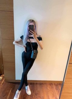 Trans Girl18cm - Transsexual escort in Ho Chi Minh City Photo 8 of 11