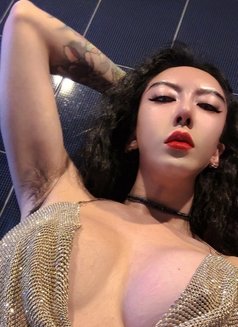 Trans-Hottie Trinitykkk - Transsexual escort in Shanghai Photo 23 of 24