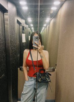 Trans Loves Getting Sucked - Transsexual companion in Manila Photo 3 of 3