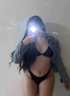 Trans Siren Maddie - Acompañantes transexual in Manila Photo 4 of 5