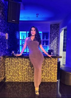 TRANS SUPERSTAR TOP AND BOTTOM BALI - Transsexual escort in Bali Photo 25 of 30