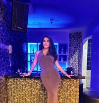 TRANS SUPERSTAR TOP AND BOTTOM BALI - Acompañantes transexual in Bali Photo 25 of 27