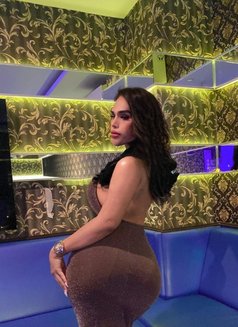 TRANS SUPERSTAR TOP AND BOTTOM BALI - Transsexual escort in Bali Photo 26 of 30