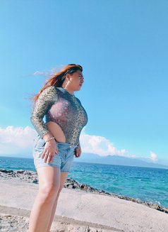 Trans Voluptous Miia - Transsexual escort in Manila Photo 1 of 4