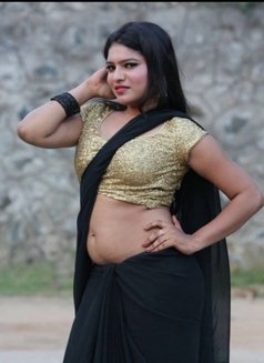 Transexual Chennai Mallu - Transsexual escort in Chennai Photo 7 of 7