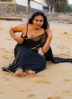 Transexual Chennai Sindhu - Acompañantes transexual in Chennai Photo 2 of 6