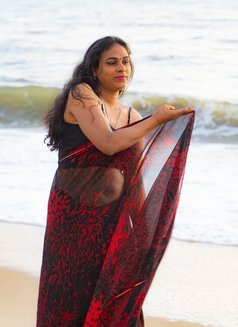 Transexual Chennai Sindhu - Acompañantes transexual in Chennai Photo 5 of 6