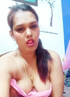 Transexual Chennai Vadapalni Mallu - Transsexual escort in Chennai Photo 4 of 8