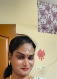 Transexual Salem Priyuu - Transsexual escort in Chennai Photo 2 of 6