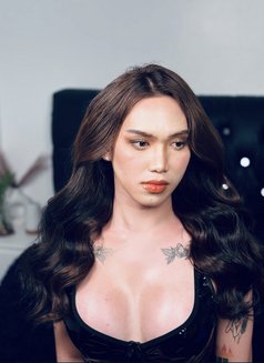 Transexual Young Tina 𫦠- Transsexual escort in Abu Dhabi Photo 13 of 18
