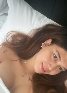 Transgender Tiara - Transsexual escort in Jakarta Photo 5 of 8