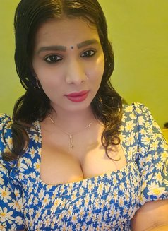 Transgirl Big Boobs & Pussy Fk Me - Acompañantes transexual in Bangalore Photo 9 of 14