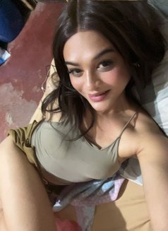 Transgirl Love'arcy - Acompañantes transexual in Manila Photo 2 of 4