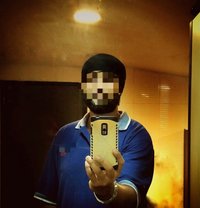 Traveller - Acompañantes masculino in Mumbai