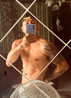 Travis - Male escort in Angeles City Photo 1 of 13