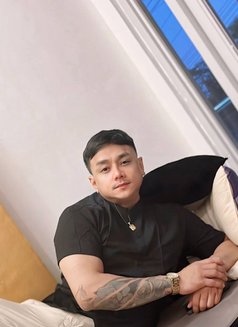 Travis - Male escort in Angeles City Photo 4 of 13