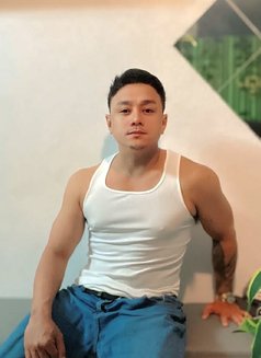 Travis - Male escort in Angeles City Photo 9 of 13