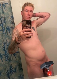 Travis Jay Hosting! Hung&Ready! - Male escort in Peterborough Photo 7 of 7