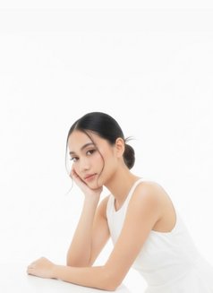 Trena - Acompañantes transexual in Makati City Photo 3 of 7