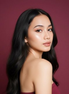 Trena - Acompañantes transexual in Makati City Photo 5 of 7