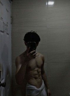 Trev - Male escort in Chandigarh Photo 2 of 3