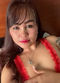 Trexie independen new scort in Singapore - escort in Singapore Photo 9 of 17