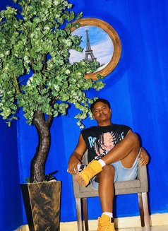Trey - Male escort in Beirut Photo 5 of 6