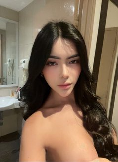 Tricia Esteban - Acompañantes transexual in Manila Photo 15 of 18