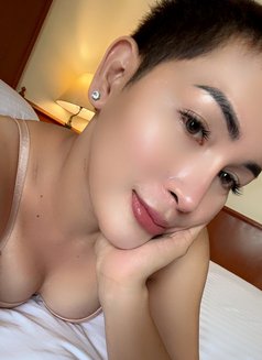 Tricia - Transsexual escort in Al Ain Photo 22 of 25